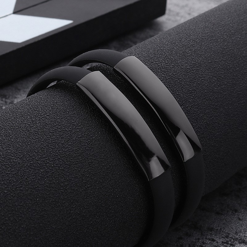 Heren Armband Titanium Stalen Armband Modieuze Persoonlijkheid Black Charm Rubber Paar Armband Voor Mannen