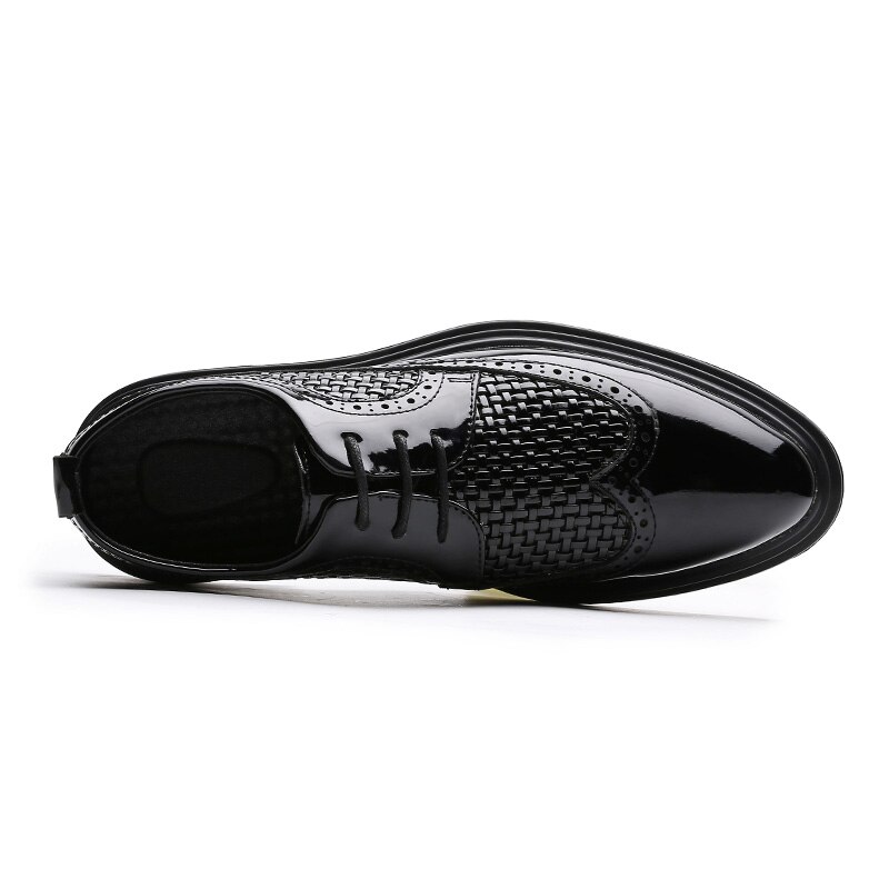 Zapatos Oxford de charol de gran brillo para Hombre Zapatos de vestir de punta de ala de trenzado zapatos negros de vestir de punta de ala