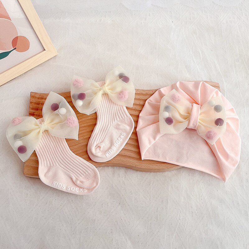 2 Stuks Baby Meisje Hoed Sokken Set Zomer Katoenen Sokken Voor Pasgeborenen Leuke Kant Boog Foetale Cap Baby Meisjes Douche Milamiya: 01