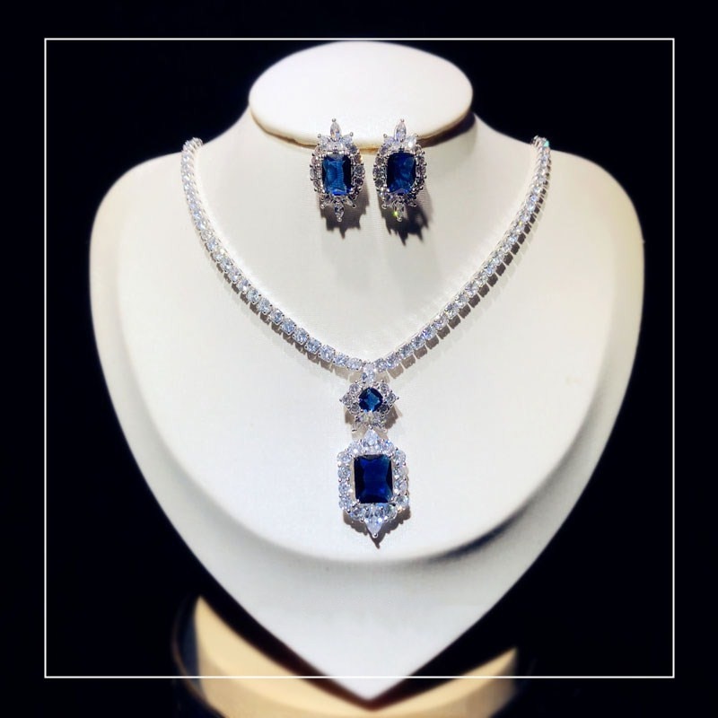 Fine Jewely Sets For Women S925 Sterling Silver Temperament Blue Gemstone Earrings Necklace Set Bridal Wedding Accessories