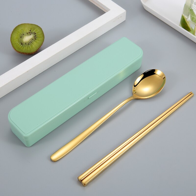 304 ruostumatonta terästä korea astiasto lusikka syömäpuikot laatikko astiasto matka ruokailuvälinesarja kannettava astiasto: Vihreä 2 kpl