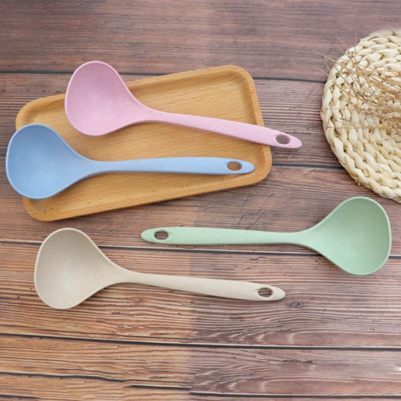 Cuchara de tallo para sopa, utensilio de cocina con mango largo, 4 colores, 1 unidad