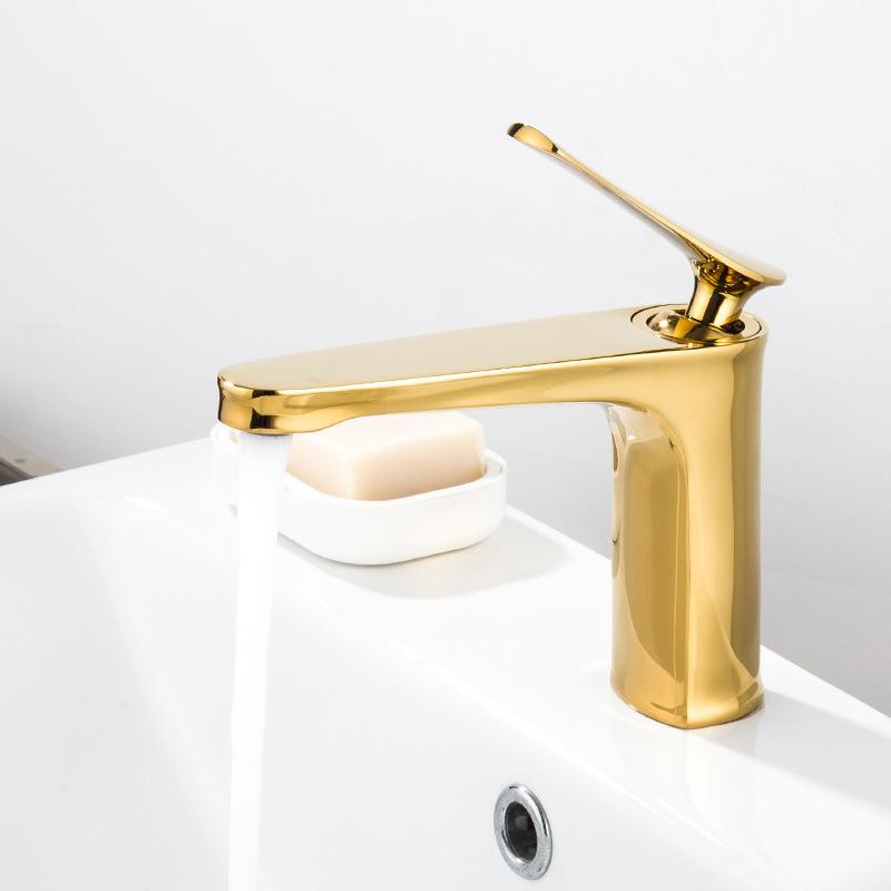 Rubinetto Del bagno In Ottone Massiccio Bagno Rubinetto Del Bacino di Acqua Fredda E Calda Miscelatore Lavello Rubinetto Singola Maniglia Deck Mounted Spazzolato Oro rubinetto