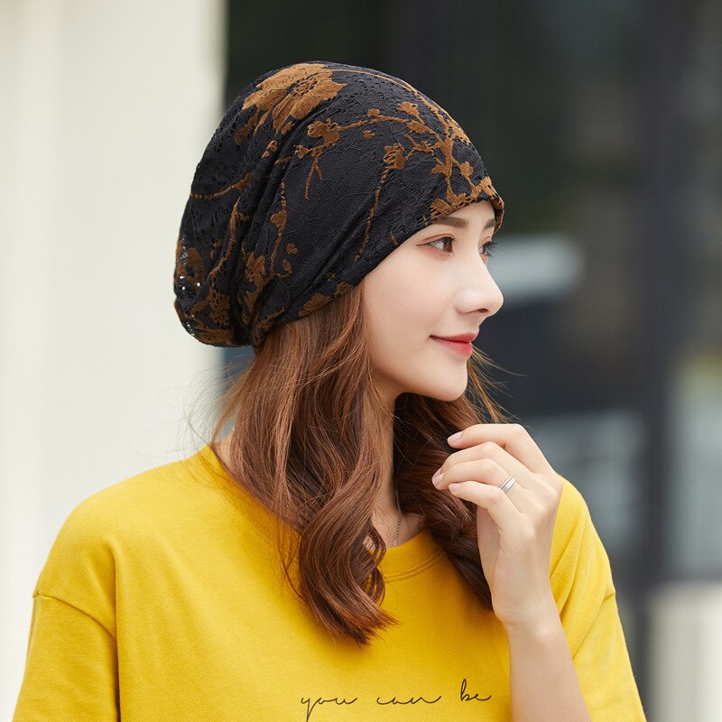 Etnisk stil kvinder strikket hat hættehætte bomuld koreansk stil enkel blonder blomster skullies beanies: Sort khaki