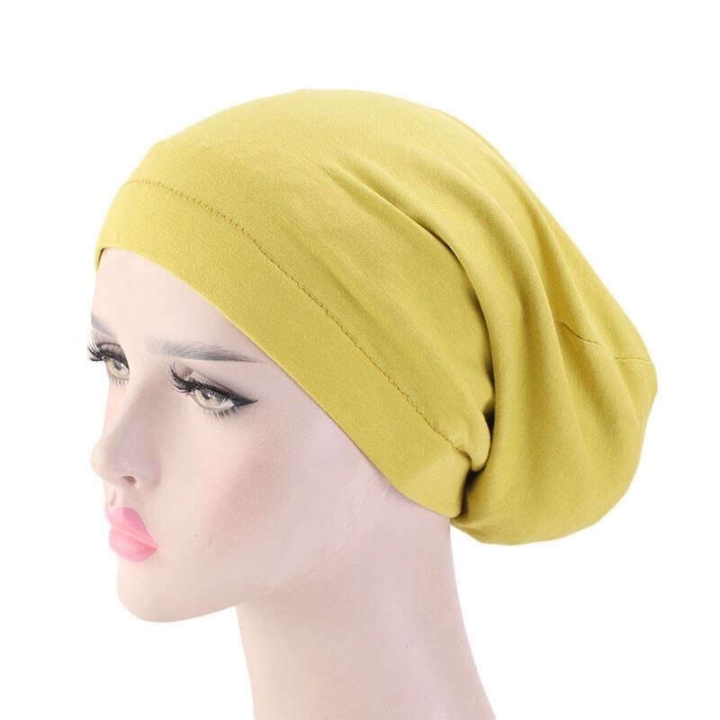 Kvinnor satin foder chemo hår keps elastiskt band nattsömn mössa cancer mössor kepsar huvudbonader hårstyling accessoarer: Ljusgul