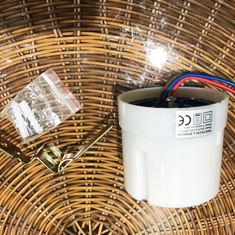 Waterproof outdoor automatic street light control switch 25A sensor switch controller 220V photoelectric light senser adjustable