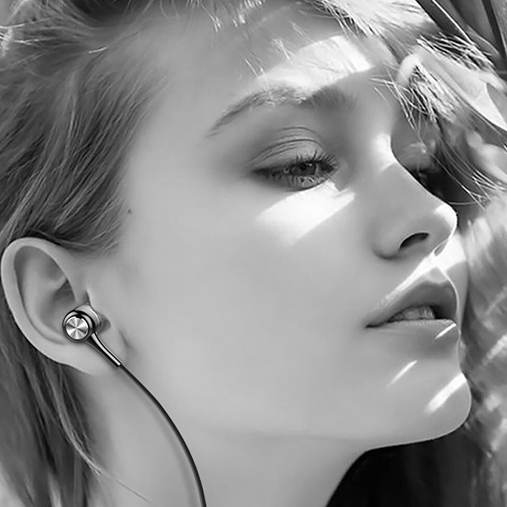 Auriculares deportivos con cable de 3,5mm, audífonos intrauditivos de graves HIFI con micrófono, llamada manos libres para Xiaomi