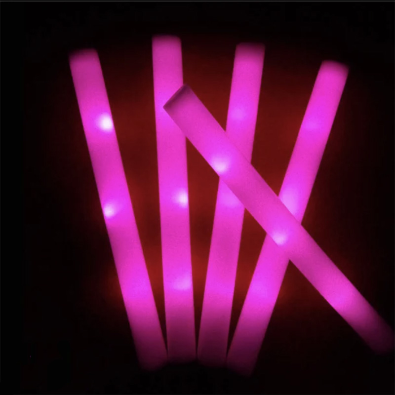 Bâtons lumineux LED en vrac, 12/15/30 pièces, bâton lumineux en mousse RGB coloré, Tube de joie, lumière foncée pour noël, anniversaire, fête de mariage: vert militaire