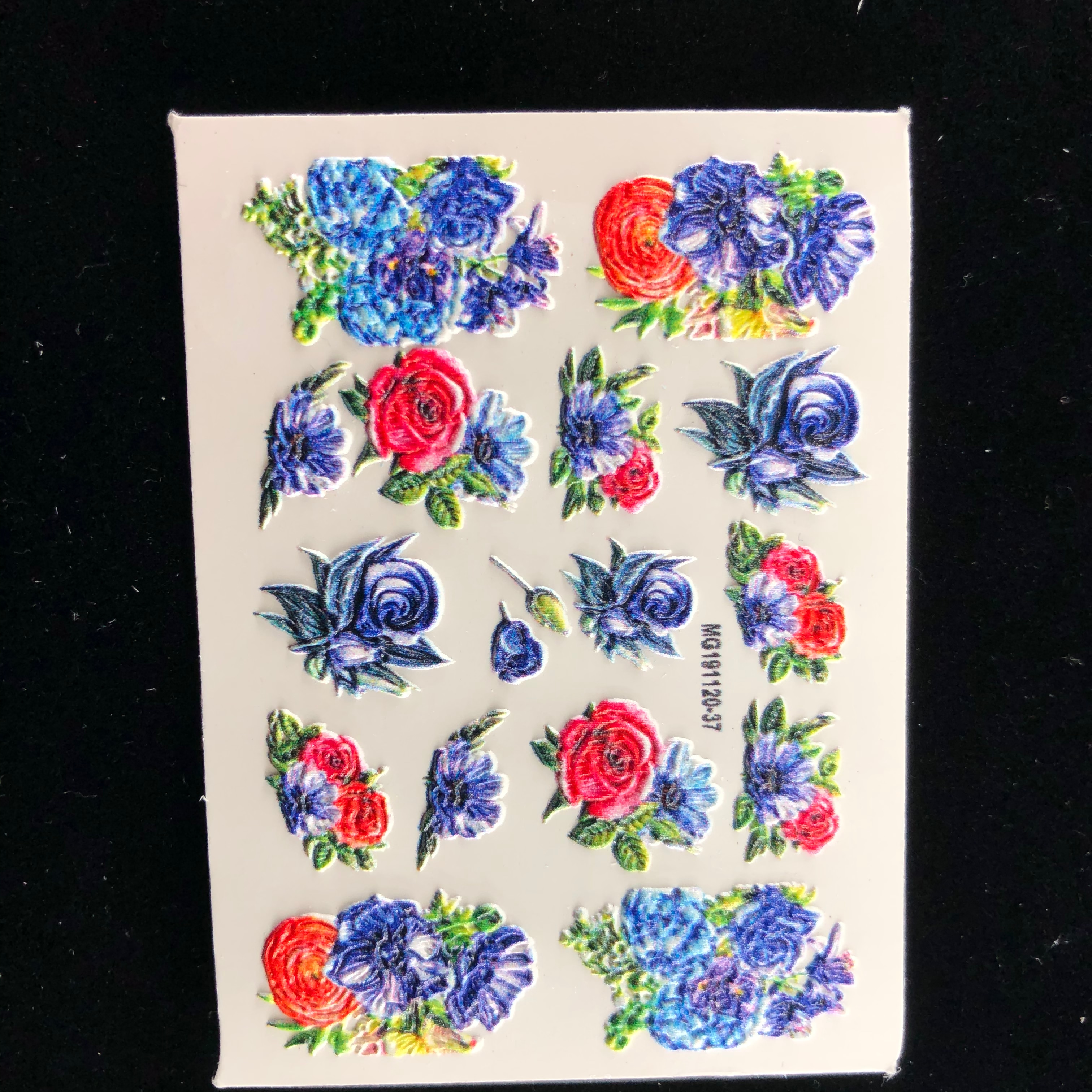 3D Neue Acryl Gravierte Nagel Aufkleber Blau &Ampere; Rosa Blume Schmetterling Wasser Decals Empaistic Nagel Wasser Rutsche Abziehbilder Z0302