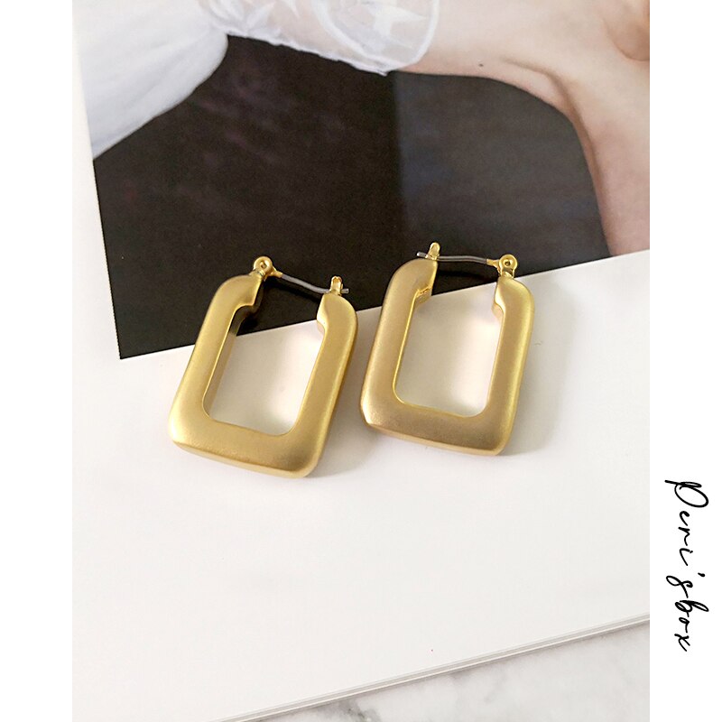 Peri&#39;sBox Matte Gold Rechthoekige Hoepel Oorbellen voor Lady Chunky Hollow Geometrische Oorbellen Sieraden Moderne Dikke Hoops