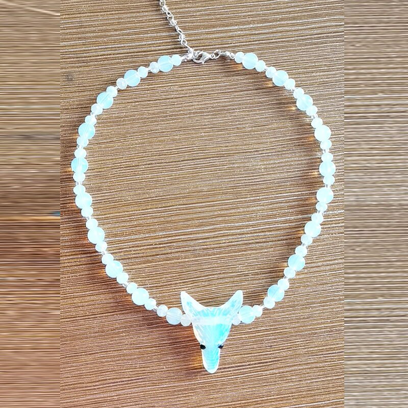 Collier de loup d'opalite, bijoux de loup blanc, collier d'opalite de sorcellerie, bijoux de sorcière de reine de glace: A2