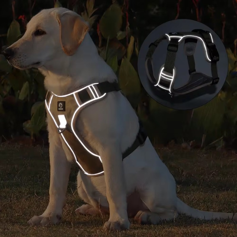 Dog Leash Explosion-proof Punch Handle Multifunctional Chest Back Large Dog Rope Reflective Pet Chest Strap