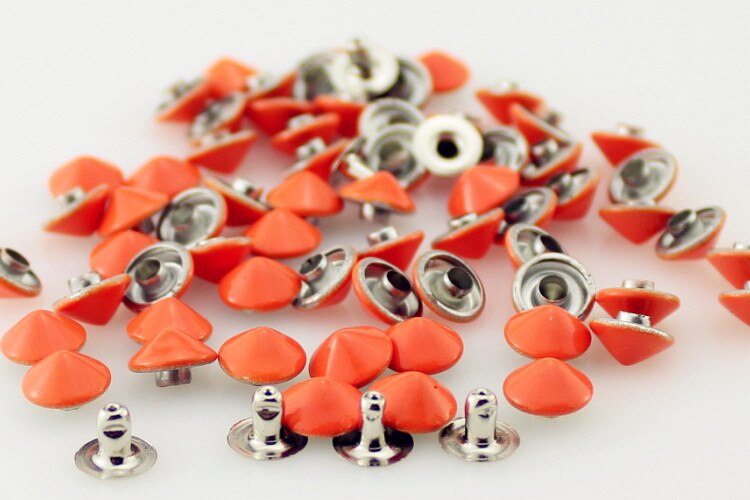 100 stücke 9mm Bunte einstellen Kegel Nieten Zink Legierung Leder Zucht Schuhe DIY Punk Stil Spitze Schraube Für Gürtel taschen pulseras pinchos: Orange