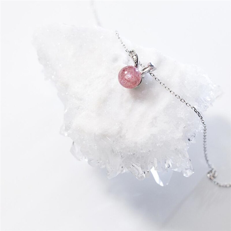 Carino Fragola di Cristallo Del Coniglio di 925 in Argento sterlina Catena Della Clavicola Creativo Dolce di Personalità Collana Femminile SNE299