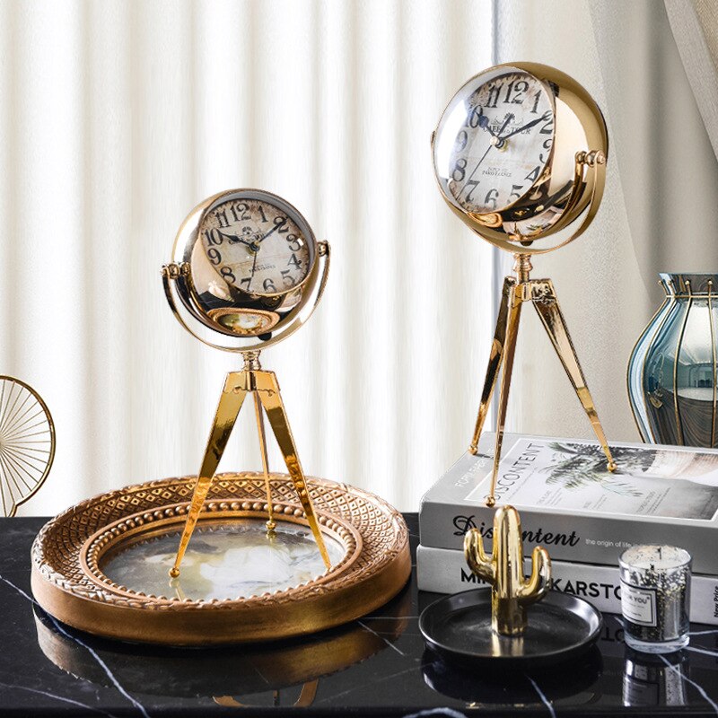 European Style Silent Retro Golden Desk Clock Living Room Decoration Bedroom Light Luxury Metal Desk Clock Decoration