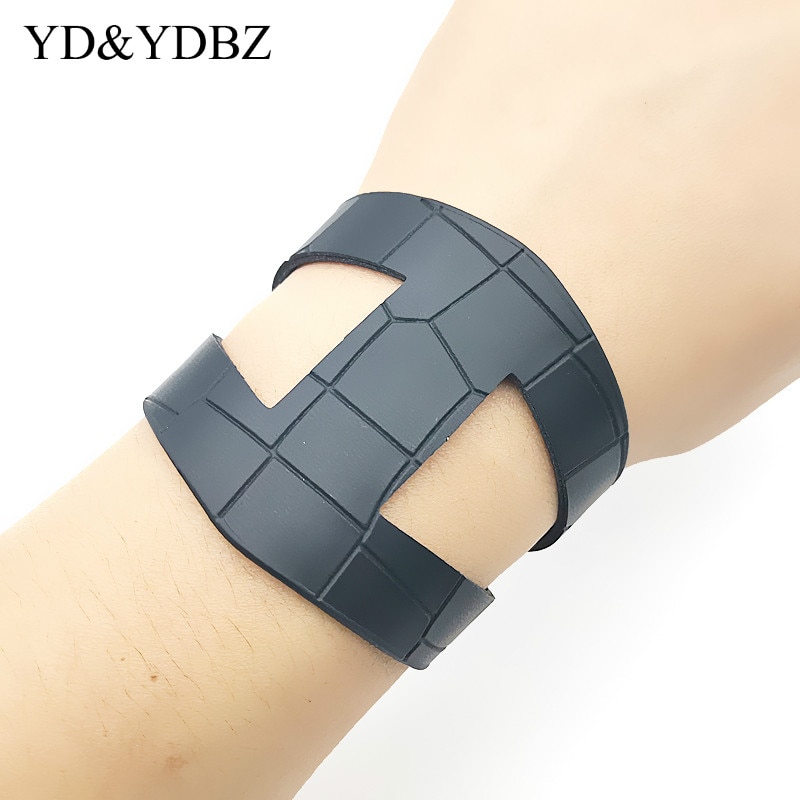 Riss Leder Armbänder Vintage Pulsera Schmuck für Frauen Punk Stil Schwarz Minimalistischen Armreifen kpop Coole Mädchen