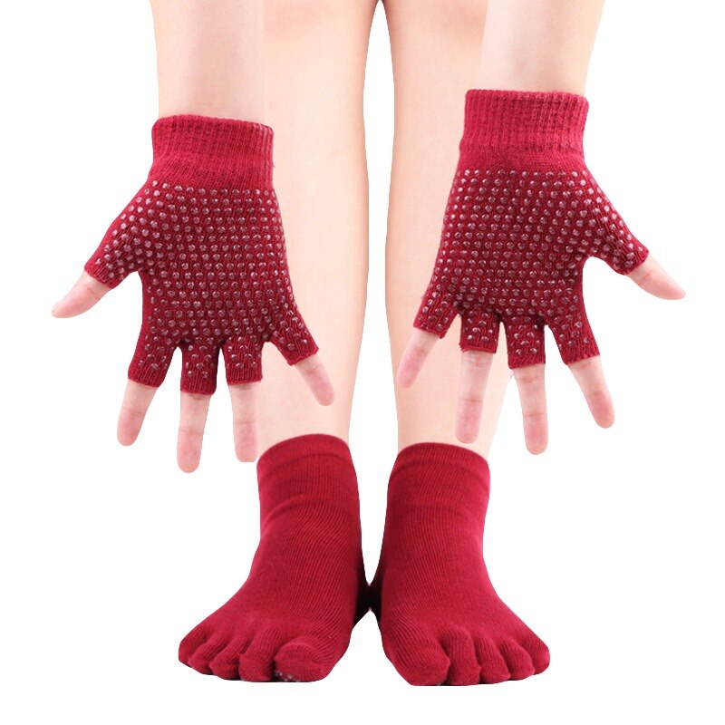 1 paire de chaussettes d'orteil de Yoga ensemble de gants antidérapants complet doigt chaussettes gants costume coton absorbant la sueur chaussettes de sport: Rouge