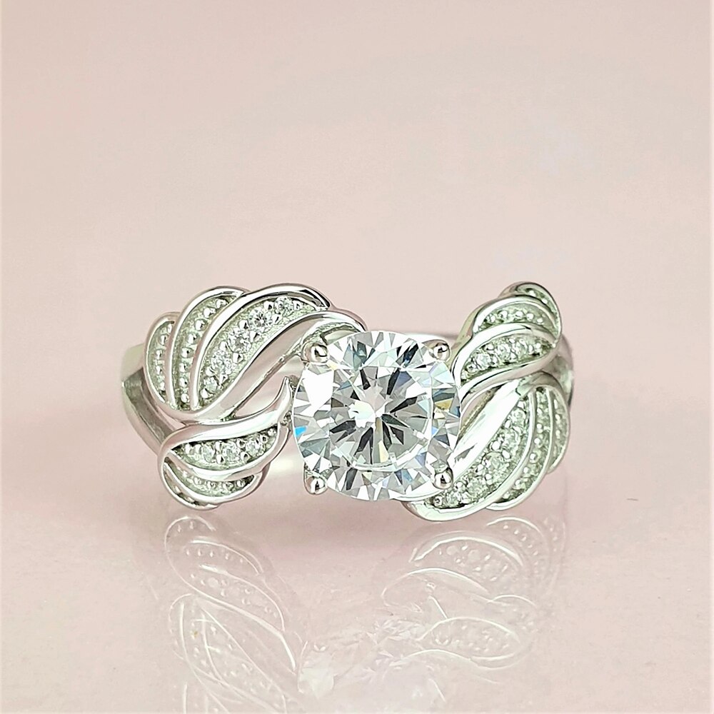 Huitan Neue modisch 4 FlüGel mit Glänzende Runde CZ Ringe für Frauen Romantische Weibliche Engagement Ring Feine Geburtstags schmuck