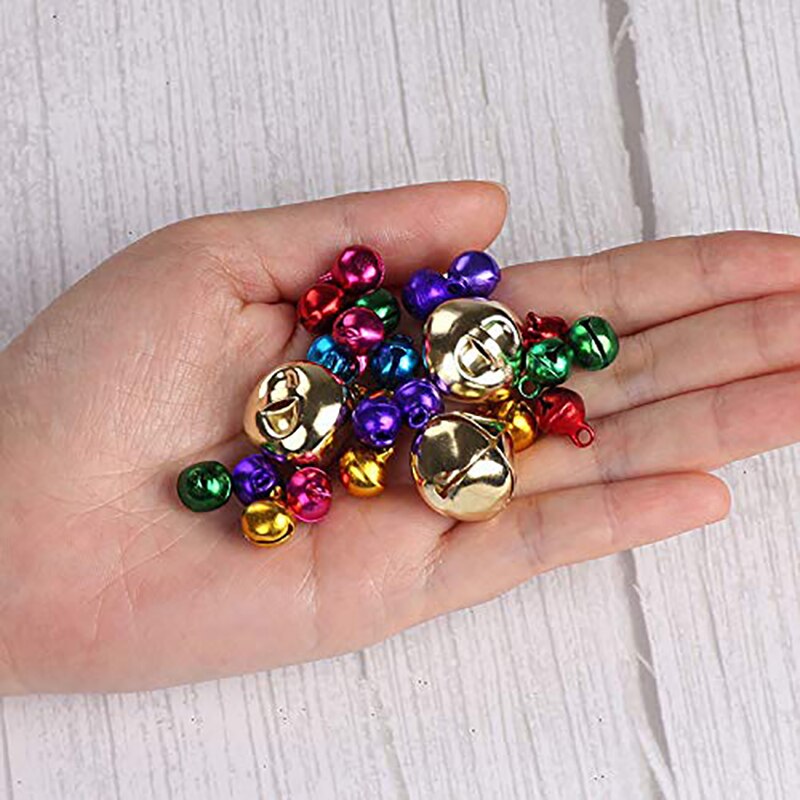 50 Stks/set Diy Kerst Bells Hangers Bedels Jingle Ijzer Kleurrijke Losse Kralen Tiny Klokken Opknoping Hanger Craft Decor
