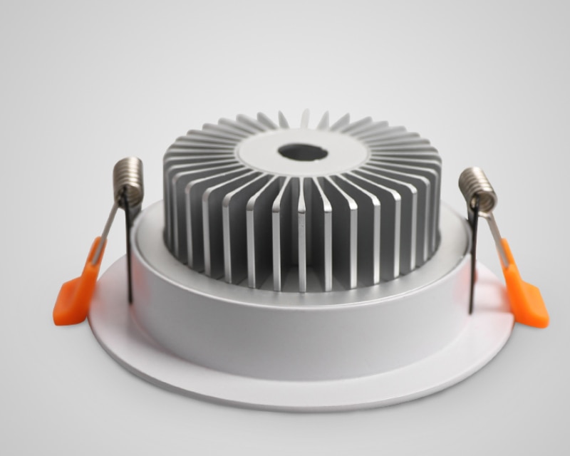 Super Bright Led downlight Spot Light 9w Indoor Lighting 5w 7w 12w Ceiling downlight bulb lamp Recessed Spot light white body