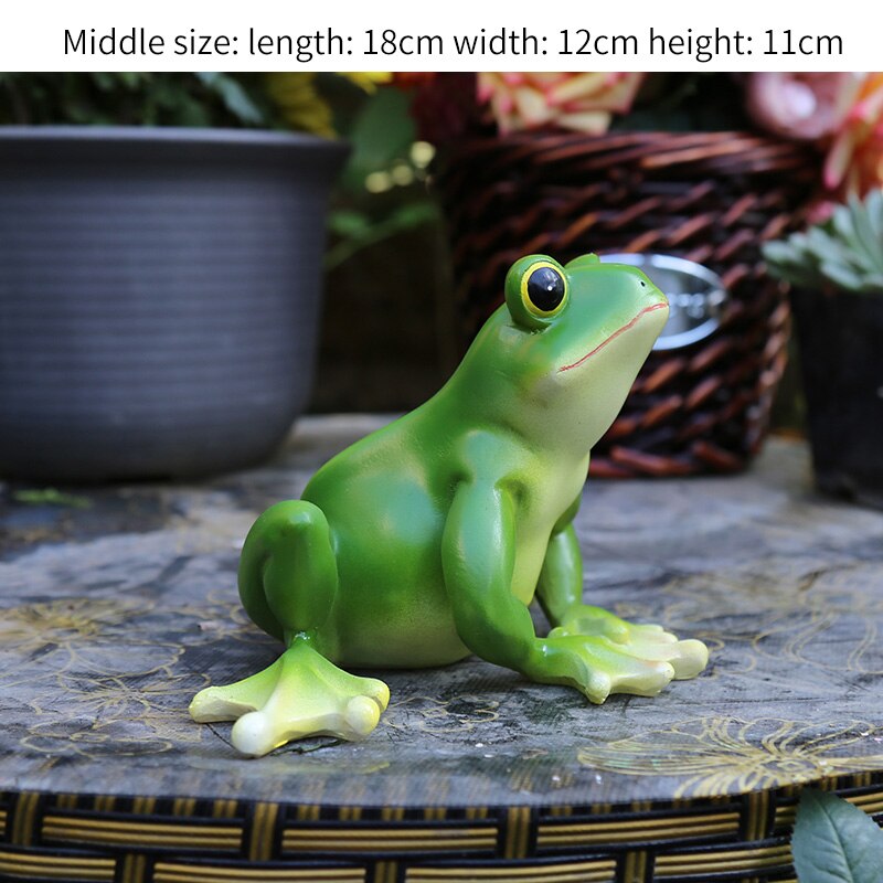 Garden Frog Statue Resin Cute Animal Frog Sculpture Home Desk Ornament Outdoor Garden Yard Grass Plant Decoration: M