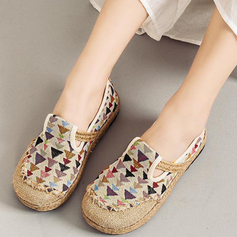 Mocasines planos de las mujeres Zapatos planos Zapatos Slip On Casual damas bordado Zapatos transpirables Zapatos Mujer botas de calzado Zapatos Mujer: Blanco / 38