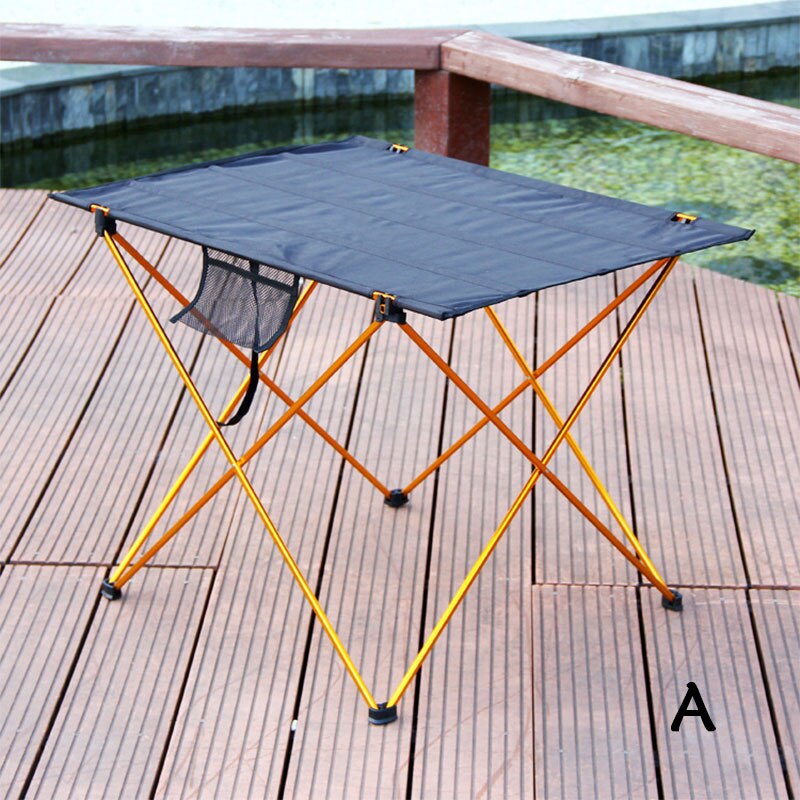 Foldbart bord udendørsmøbler bærbar camping picnic computerborde ultralette anti-skrid sammenklappelige skrivebord aluminiumslegering: Gylden a