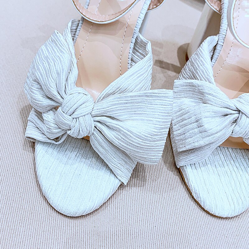 ¡Novedad de ! Sandalias Suollavie sólidas para mujer, sandalias blancas de tacón alto con nudo de mariposa, zapatos con hebilla para oficina para mujer, sandalias elásticas de tela para mujer
