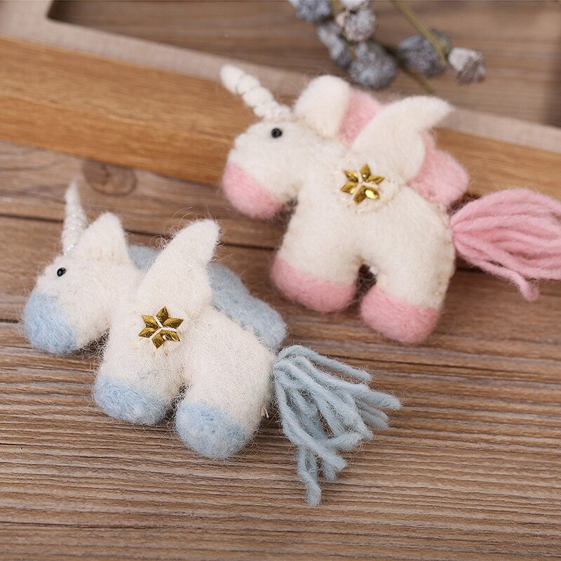 Hecho a mano precioso unicornio caballo lana aguja Kit de fieltro acabado decoración del hogar mujeres niñas bolso colgante accesorio