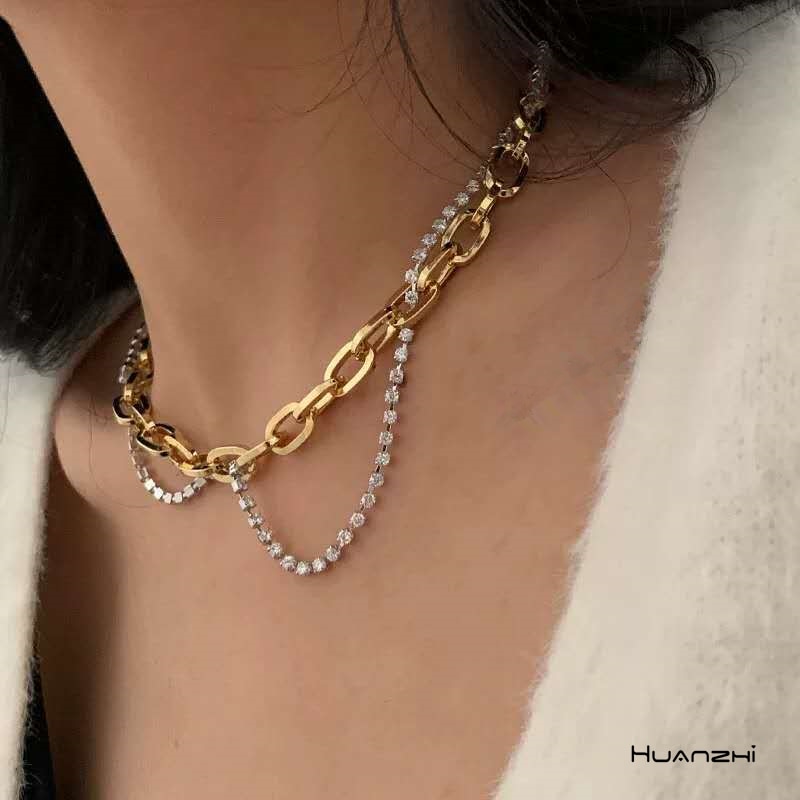 HUANZHI Punk Clavicle Necklace Thick Chain Hip Hop Multilayer Rhinestones Choker Necklace for Women Girls Jewelry