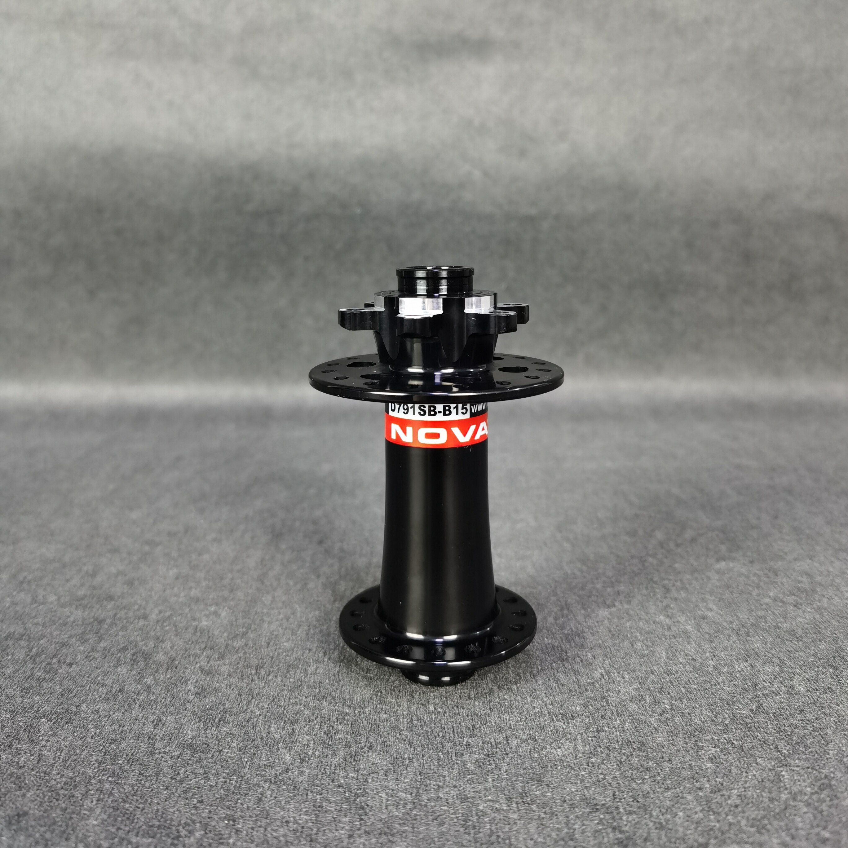 NOVATEC D791SB-B15 Road/MTB disc brake front hub thru axle 15x110mm disc barke hub black 154g 28/32 holes