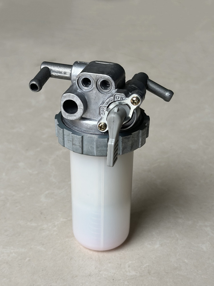 Fuel-Water Separator 1G311-43350 15831-43353 for Kubota D1105 V3307 Engine M704 Tractor Fuel Filter