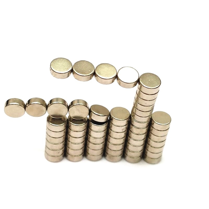 Halle magnetische NdFeB Magnet 3x 1,5 3x2 3x3 3x4 3x5 3x6 3x10 4x1 4x2 4x3 4x4mm Diametral Magnetisierten N45H