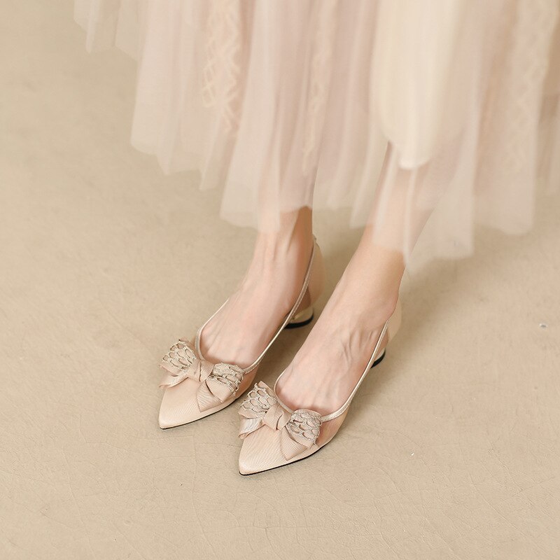 4Cm Mode Satijn Wees Teen Dikke Lage Hakken Met Boog Bruiloft Bruid Vrouwen Beige Schoenen 40 41