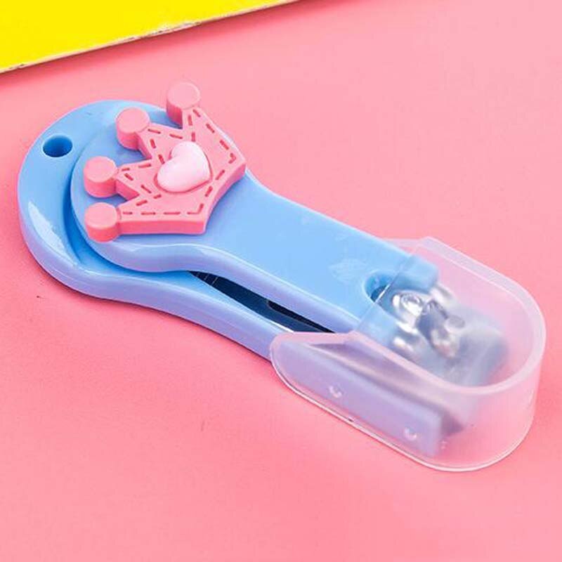 Coupe-ongles avec couvercle pour bébé, 1 pièce, couronne, enfants, doigts, orteils, outil de manucure, soins des ongles pour enfants