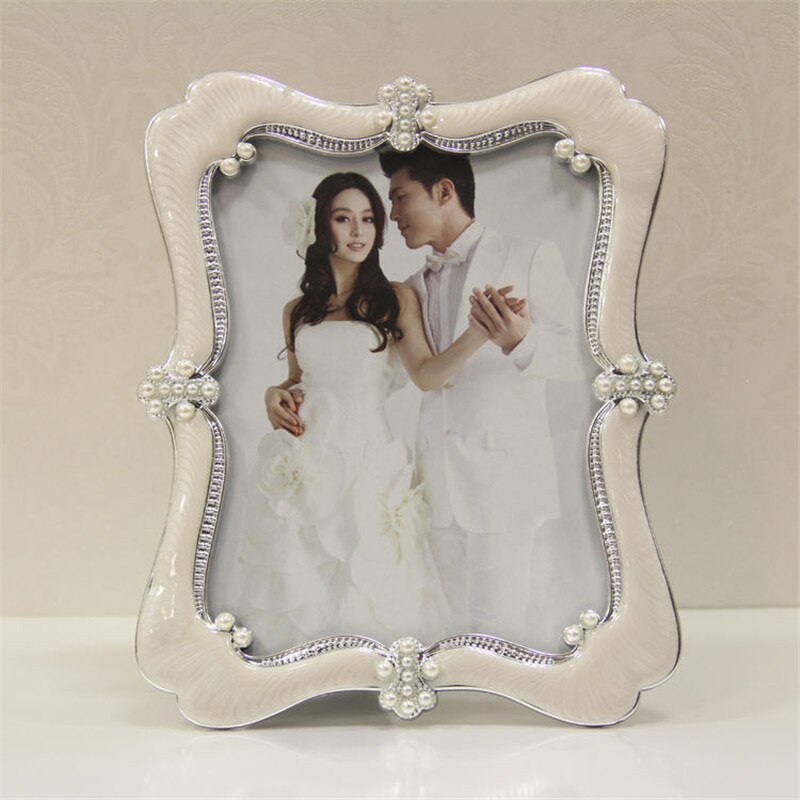 Exquisite Beige Flower Shape Photo Frame Wedding Desktop Decor Phicture Frame 1pcs 7inch Plastic Frames For Pictures portafotos