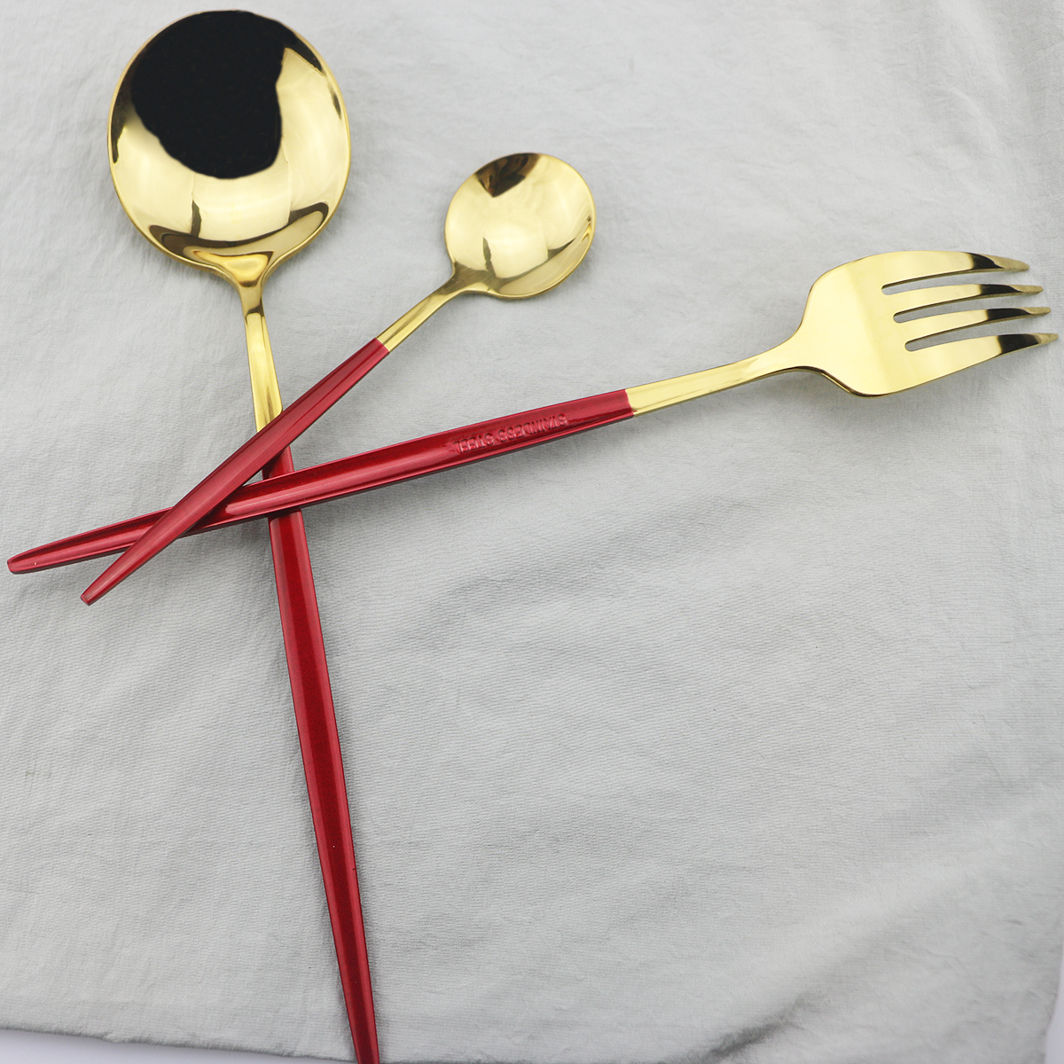 16Pcs/Set Dinnerware Set Black Cutlery Set 304 Stainless Steel Flatware Set Knives Fork Spoon Kitchen Party Tableware Silverware