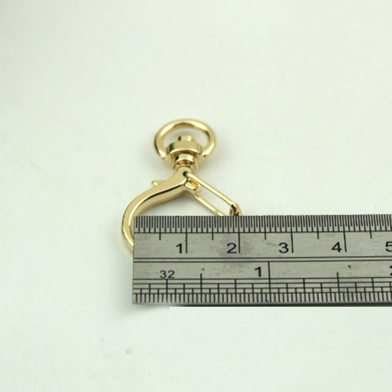 Gancho a presión con forma de corazón metálico, Clips de estilo, para portón de primavera, correa de cuero para mascotas, llavero de cincha, 1 Uds.