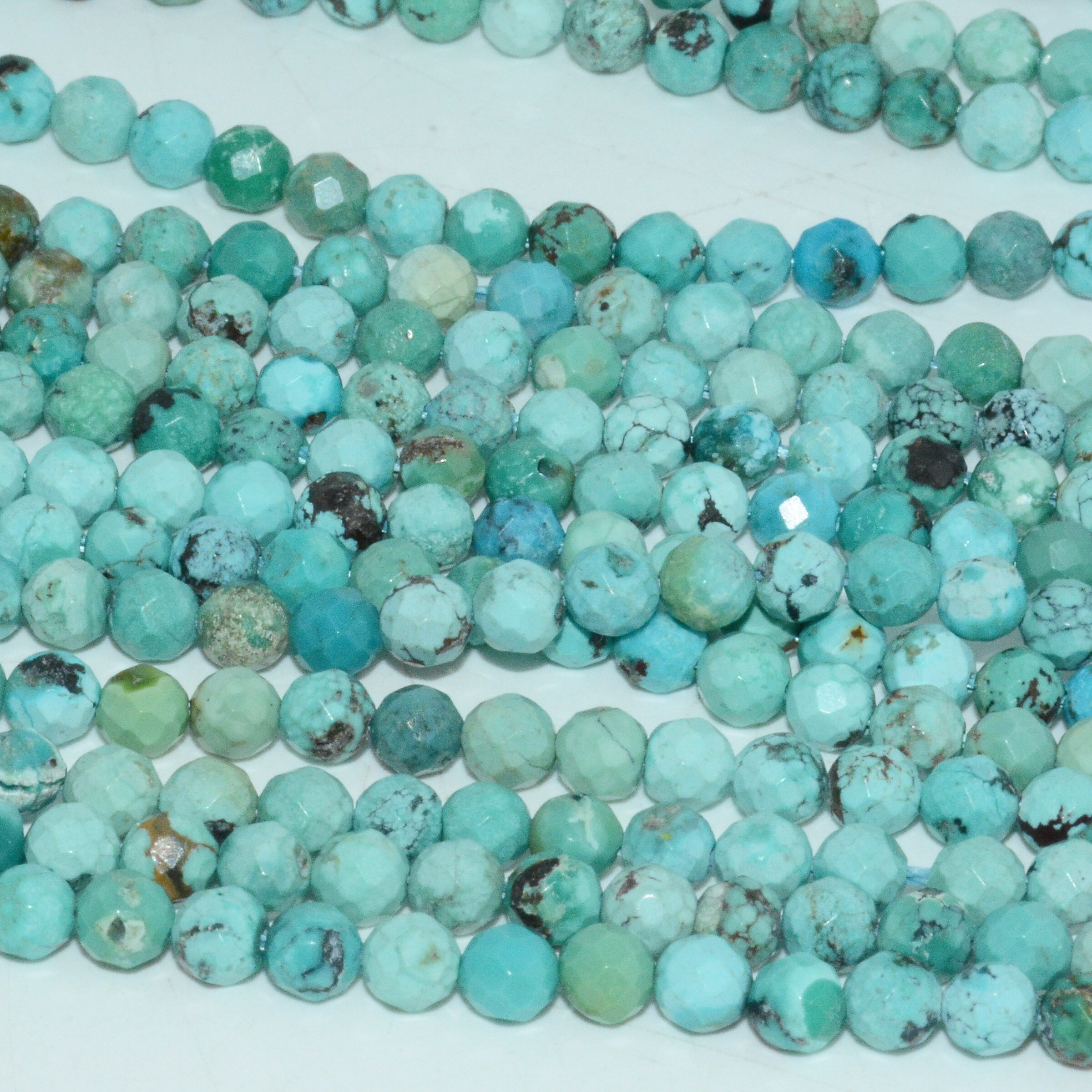 4.2mm facettierte, runde perlen aus natürlichem hubei-türkis