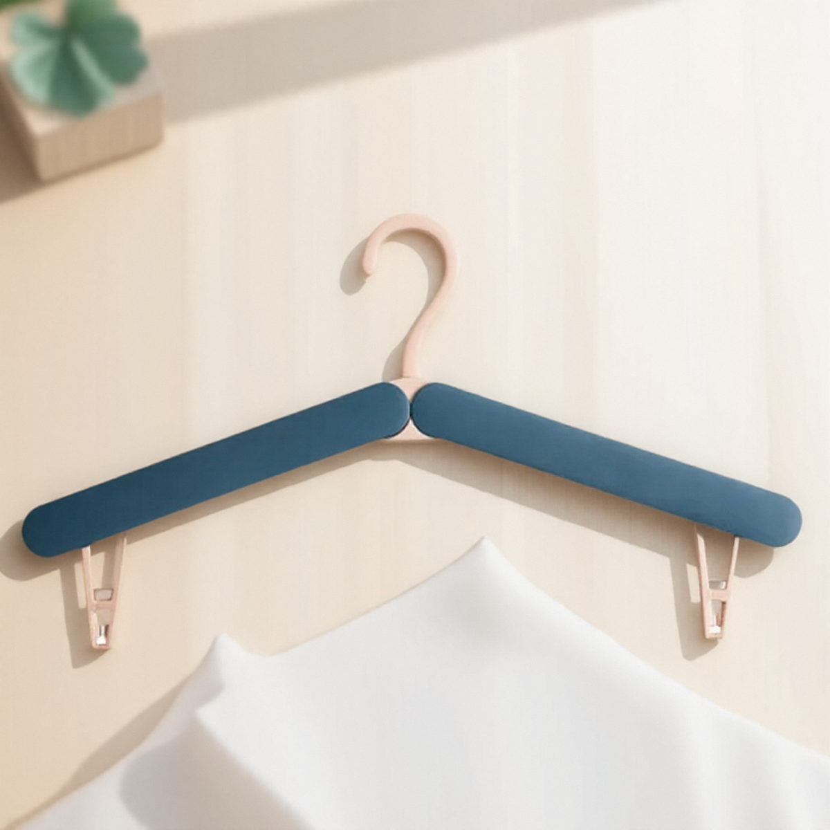 Mini Folding Clothes Rack Portable Telescopic Drying Rack for Travel Household No Trace Hanging Clothes Storage Solution: Blue