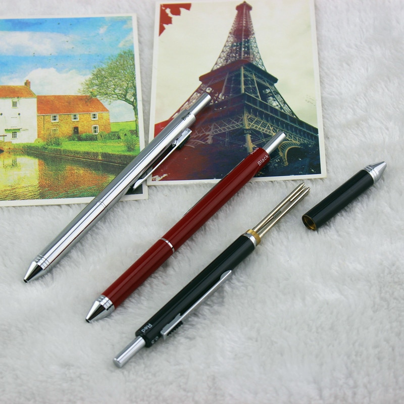 De 4 in 1 Multifunctionele Pen 4 Kleuren Pen met 0.5mm Vulpotlood en Zwart/Rood /blauw Balpen in Pakket