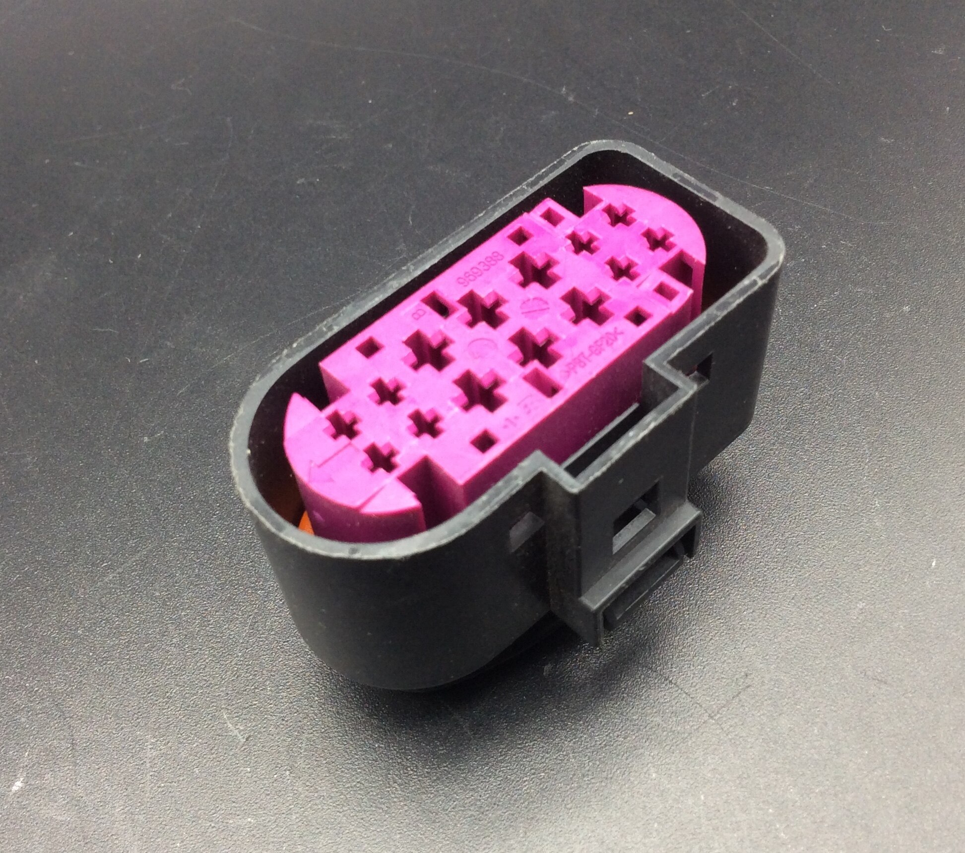 1pc for Ford Focus automatic headlight plug connector terminal 14PIN wire line cable housing: 1pc connector