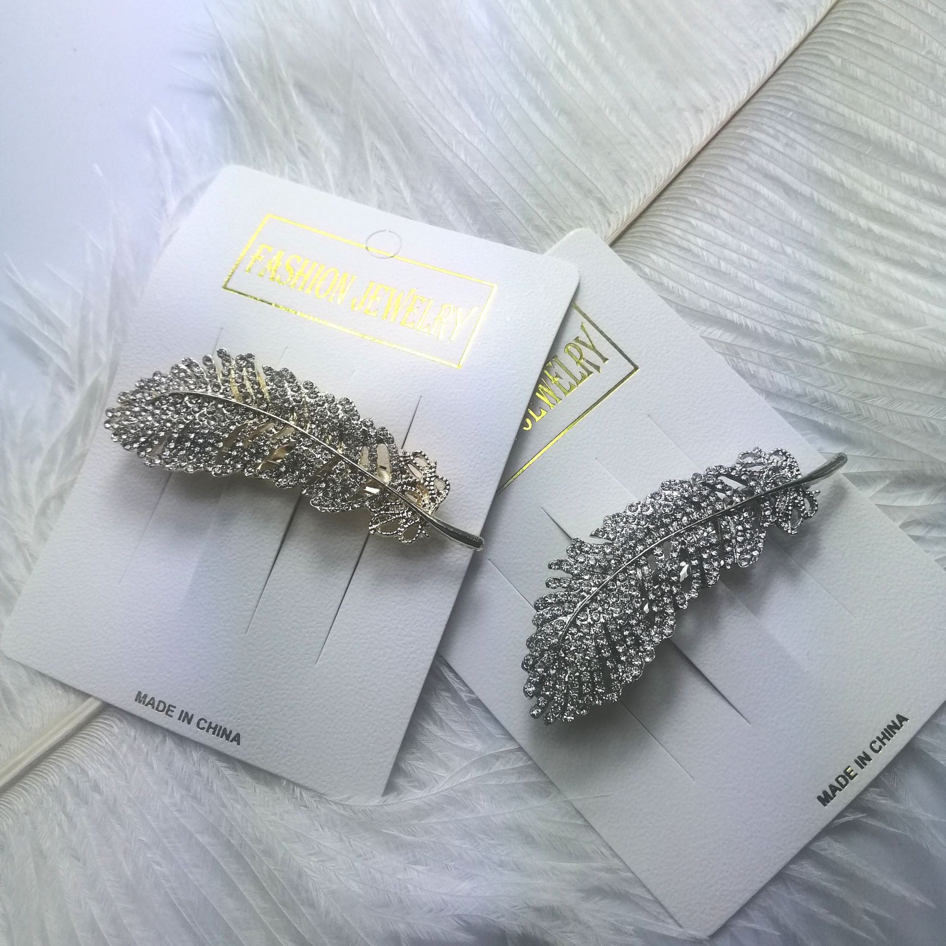 Women Headwear Halloween Feather Hairpin Gold Crystal Hair Clip Luxury Wedding Hair Accessories Simple