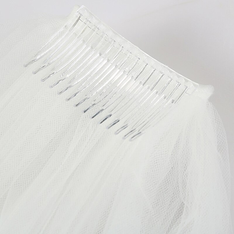 velo corto de marfil para novia con borde de cuentas y volantes con inserto de Peine barato para boda ropa de novia 11038