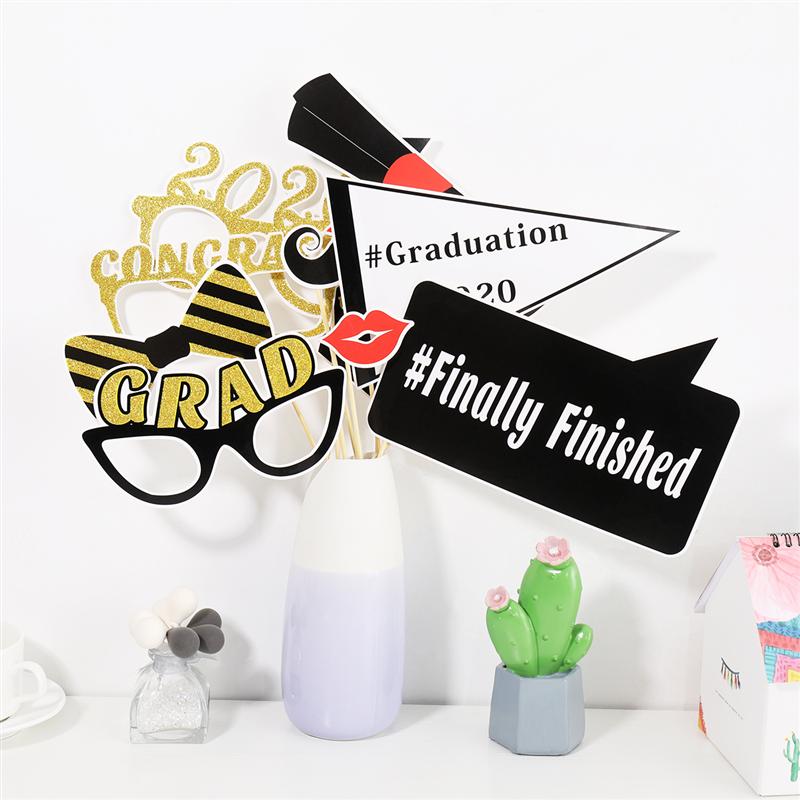 18PCS Graduation Photo Booth Props Kit Glitter Photo Props for Graduation Ceremony Party Favors