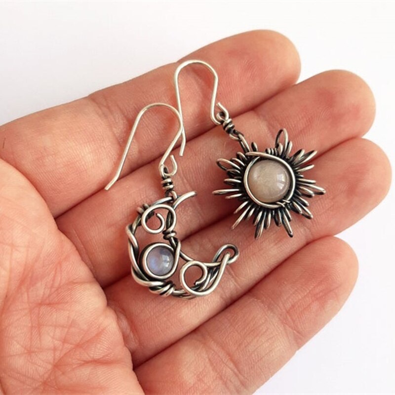 Pendientes bohemios de sol y luna para mujer, aretes colgantes de cristal de Color plateado, joyería Bohemia para mujer, para ella