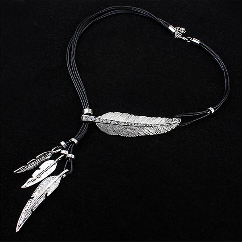 Simple Classic Pendant Necklace Feather Necklace Long Sweater Chain Statement Jewelry Choker Necklace For Women Leaf Chocker