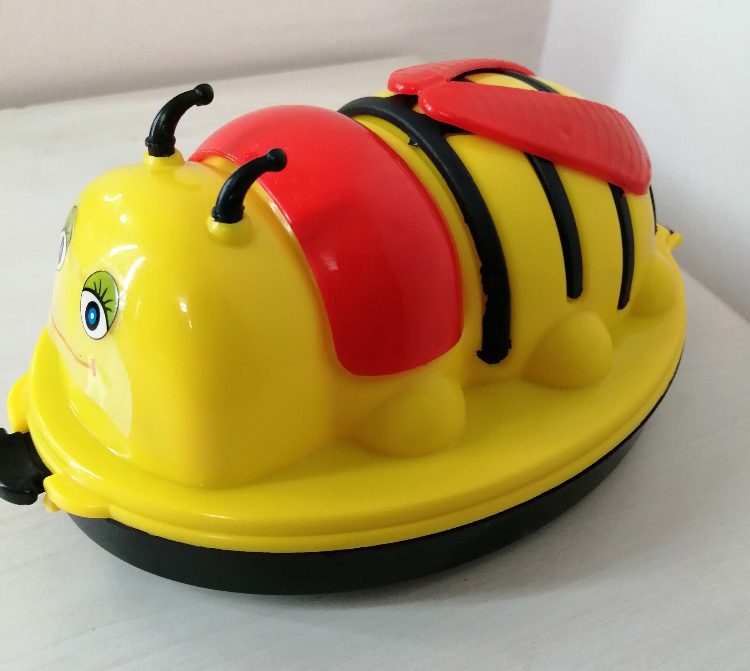 Bee Carpet Sweeper, Sweeper, Bee Hand Sweeper 2 Whisk Plastic Product