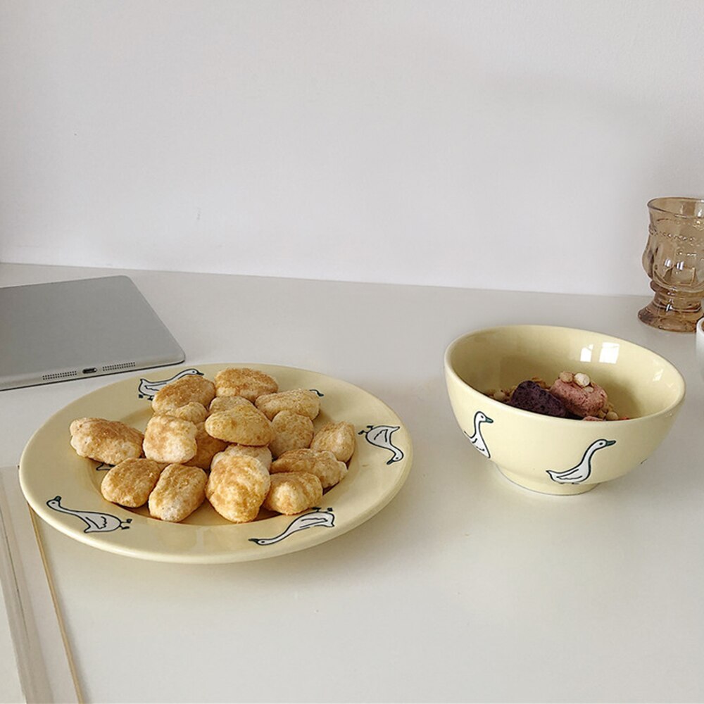 Assiettes à salade rondes en céramique, bol en céramique de dessin animé, assiette Vintage, Dessert Fruits Snacks, supports d'assiettes de mariage pour gâteaux, vaisselle de cuisine
