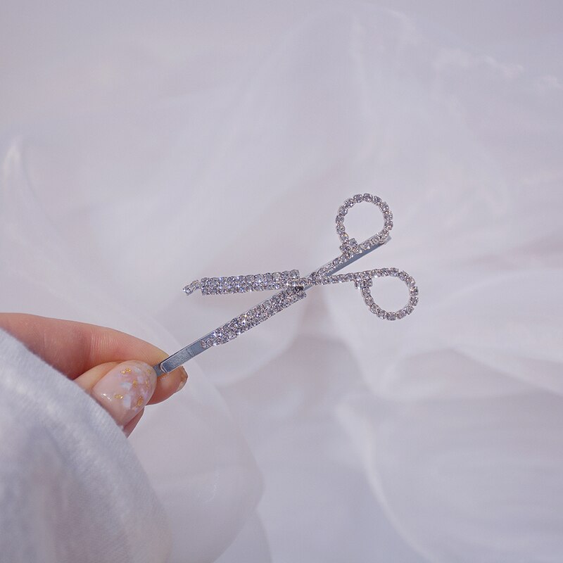 Personality Shining Scissors Hairpin Bling AAA CZ Zirconia Cute Women Side Clip Luxury Accessories Jewelry Pendant